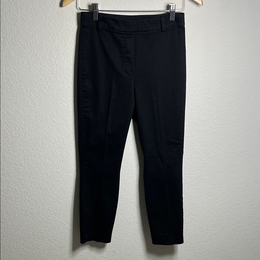 H&M Women’s Black ankle-length pants size 4P